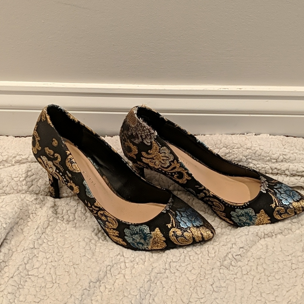 Kelly & Katie brocade embroidered heels!!